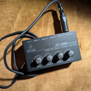 Behringer MicroMIX MX400 4-Channel Line Mixer